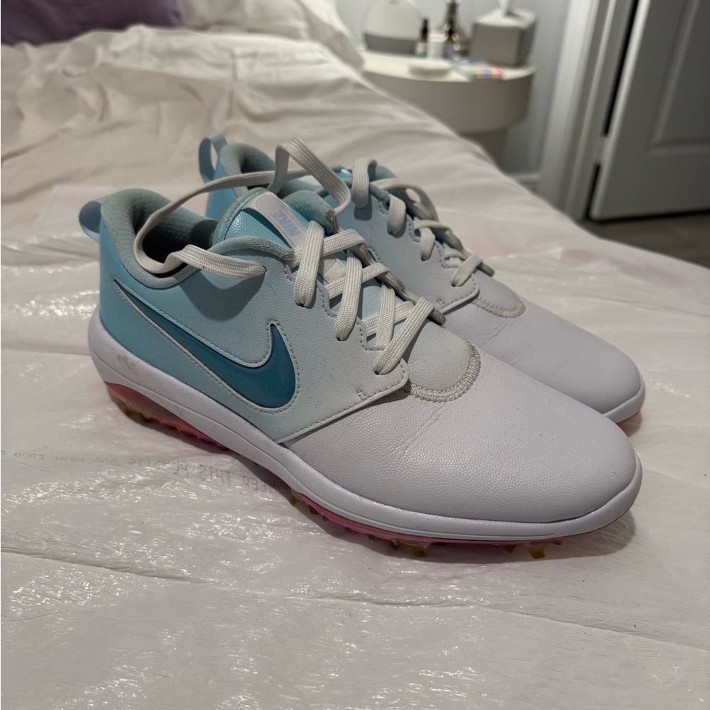Nike Golf Shoes White and Light Blue